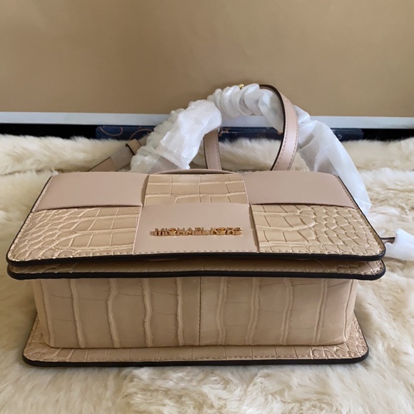 Mk Mercer clutch crossbody - Picture 6 of 9